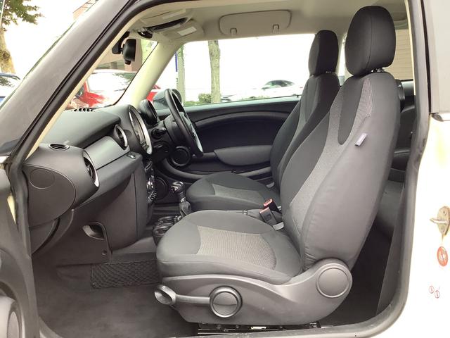 ＭＩＮＩ クーパー　ブラックルーフ　ＨＩＤヘッドライト　フォグランプ　プッシュスタート　キーレスエントリー　ＥＴＣ　取説　メンテナンスノート（27枚目）