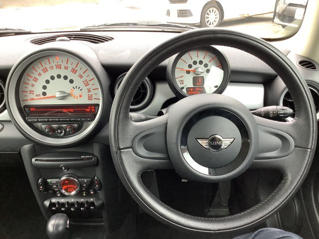 ＭＩＮＩ クーパー　ブラックルーフ　ＨＩＤヘッドライト　フォグランプ　プッシュスタート　キーレスエントリー　ＥＴＣ　取説　メンテナンスノート（29枚目）