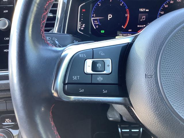 VOLKSWAGEN T-ROC TDI SPORT