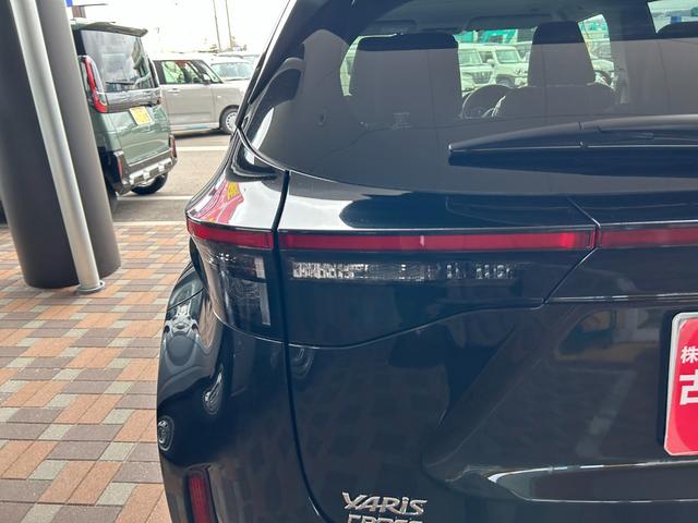 ヤリスクロス Ｇ　登録済未使用車　オートエアコン　バックモニター　ＴＶ　ＬＥＤヘッドライト　衝突被害軽減ブレーキ　スマートキー　アルミホイール　横滑り防止装置　ＥＴＣ　電動格納ミラー（13枚目）