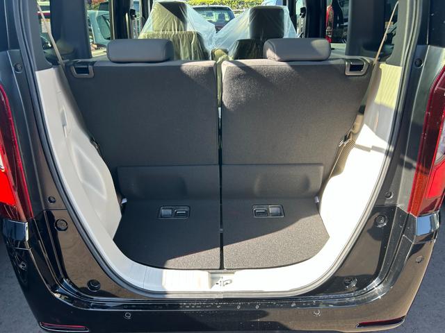 ご覧いただきありがとうございます♪気になったお車がありましたらお気軽にお電話をください♪