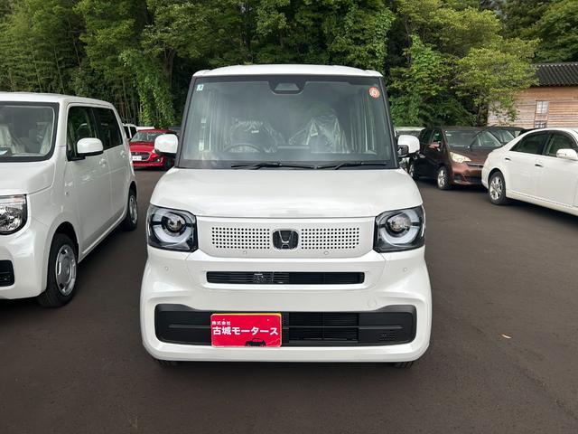 N-BOX 届出済未使用車 4WD 横滑り防止 LEDライト スマ-トキ- アイドリングストップ クルーズコントロール オートエアコン USB 両側スライド片側電動ドア シートヒーター プッシュスタート(2枚目)