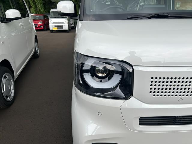 N-BOX 届出済未使用車 4WD 横滑り防止 LEDライト スマ-トキ- アイドリングストップ クルーズコントロール オートエアコン USB 両側スライド片側電動ドア シートヒーター プッシュスタート(4枚目)