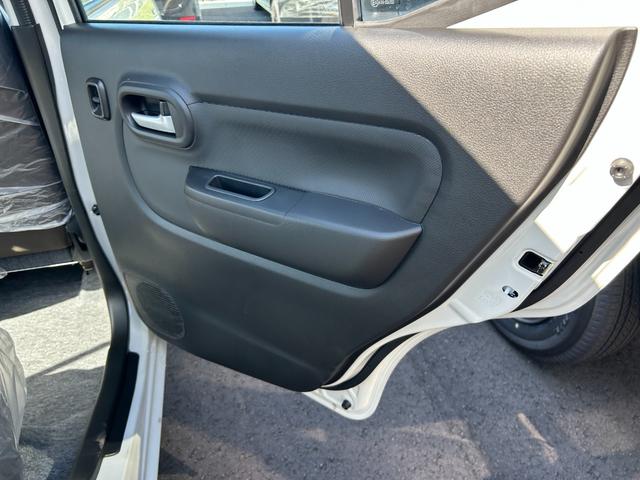 アルト ハイブリッドS 届出済未使用車 盗難防止システム エアコン シートヒーター レーンアシスト アイドリングストップ 衝突被害軽減ブレーキ 横滑り防止装置 クリアランスソナー 電動格納ミラー(31枚目)