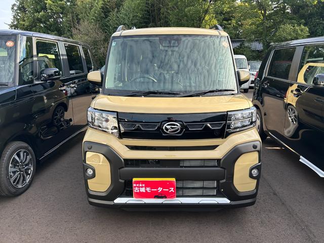 タント ファンクロス 届出済未使用車 衝突被害軽減ブレーキ クリアランスソナー アイドリングストップ 盗難防止システム スマートキー 電動スライドドア LEDヘッドライト 純正アルミホイール オートエアコン オートライト(2枚目)