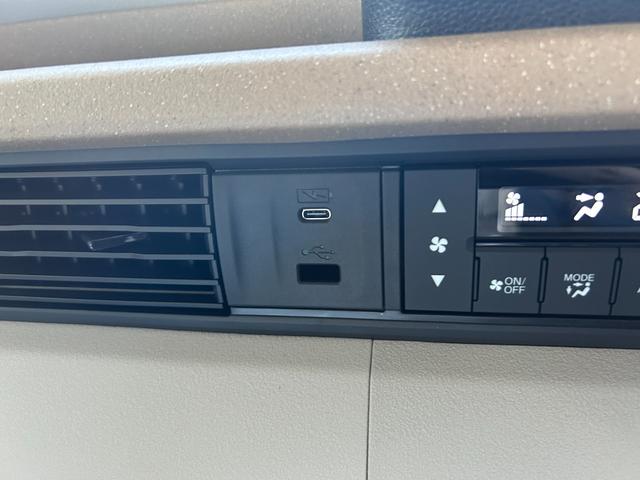 ご覧頂きまして誠に有難うございます！！是非ご来店して頂き、実際にご覧になって頂ければと思います。お客様からのご連絡をスタッフ一同、心よりお待ちしております