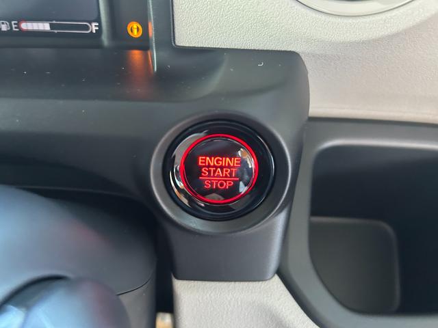 ご覧頂きまして誠に有難うございます！！是非ご来店して頂き、実際にご覧になって頂ければと思います。お客様からのご連絡をスタッフ一同、心よりお待ちしております