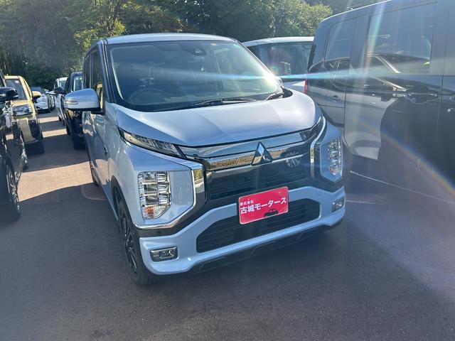 eKクロス EV P ナビ Bluetooth 全方位カメラ クルーズコントロール オートエアコン オートライト プッシュスタート スマートキー アルミホイール シートヒーター 電動格納ミラー(3枚目)