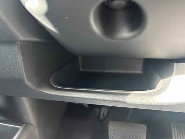 N-BOXカスタム 届出済未使用車 左側パワースライドドア シートヒーター アルミホイール クルーズコントロール 衝突被害軽減ブレーキ オートエアコン アイドリングストップ プッシュスタート 電動格納ミラー(44枚目)