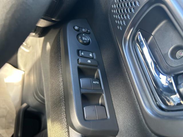 N-BOXカスタム 届出済未使用車 左側パワースライドドア シートヒーター アルミホイール クルーズコントロール 衝突被害軽減ブレーキ オートエアコン アイドリングストップ プッシュスタート 電動格納ミラー(45枚目)