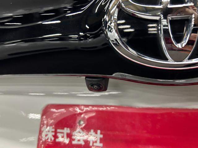 ヤリス Ｘ　ナビ付　Ｂｌｕｅｔｏｏｔｈ対応　バックカメラ付　衝突被害軽減ブレーキ　クリアランスソナー　盗難防止システム　スマートキー　オートライト　エコモード搭載　横滑り防止装置（14枚目）
