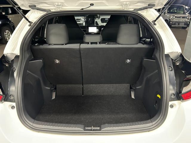 ヤリス Ｘ　ナビ付　Ｂｌｕｅｔｏｏｔｈ対応　バックカメラ付　衝突被害軽減ブレーキ　クリアランスソナー　盗難防止システム　スマートキー　オートライト　エコモード搭載　横滑り防止装置（15枚目）