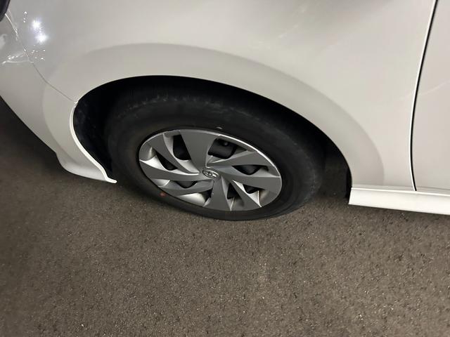 ヤリス Ｘ　ナビ付　Ｂｌｕｅｔｏｏｔｈ対応　バックカメラ付　衝突被害軽減ブレーキ　クリアランスソナー　盗難防止システム　スマートキー　オートライト　エコモード搭載　横滑り防止装置（20枚目）