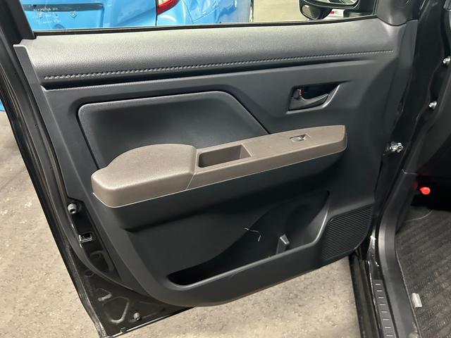 ルーミー Ｘ　純正ナビ　衝突被害軽減ブレーキ　クリアランスソナー　盗難防止システム　片側電動スライドドア　左右シートヒーター　スマートキー　電動格納ミラー　オートライト　横滑り防止装置　アイドリングストップ（21枚目）