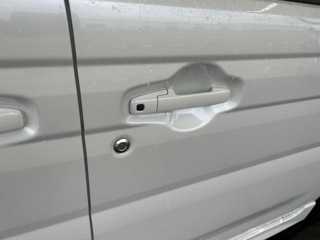 スペーシアカスタム ハイブリッドGS 届出済未使用車 シートヒーター 衝突被害軽減ブレーキ クルーズコントロール アイドリングストップ 横滑り防止装置 片側電動スライドドア プッシュスタート レーンアシスト オートエアコン(28枚目)