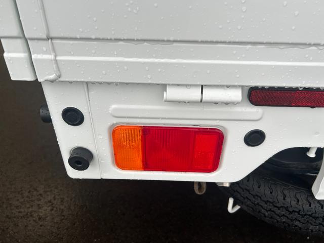 キャリイトラック KCエアコン・パワステ 4WD エアコン アイドリングストップ レーンアシスト 衝突被害軽減ブレーキ 横滑り防止装置 LEDヘッドランプ キーレスエントリー オートライト 運転席エアバック 助手席エアバック(10枚目)