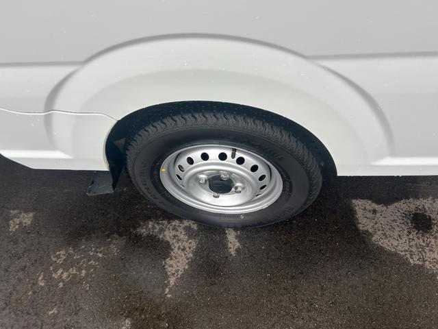 キャリイトラック KCエアコン・パワステ 4WD エアコン アイドリングストップ レーンアシスト 衝突被害軽減ブレーキ 横滑り防止装置 LEDヘッドランプ キーレスエントリー オートライト 運転席エアバック 助手席エアバック(21枚目)