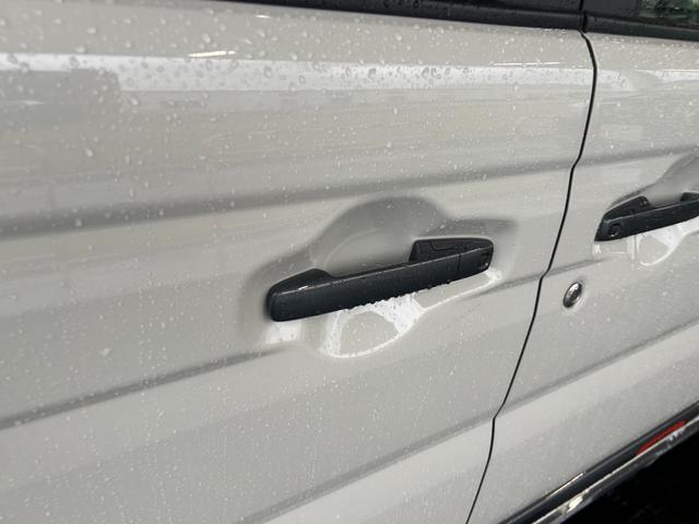 スペーシアギア ハイブリッドXZ 届出済未使用車 全方位ナビ 両側電動スライドドア アイドリングストップ 横滑り防止装置 衝突被害軽減ブレーキ クルーズコントロール シートヒーター アルミホイール ルーフレール オートエアコン(30枚目)