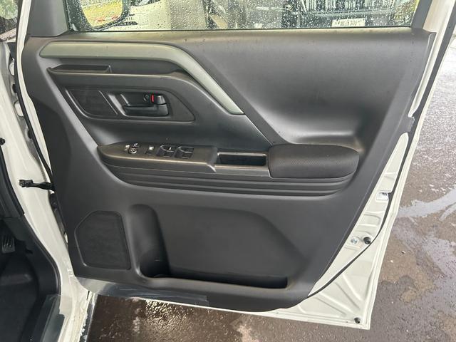 スペーシアギア ハイブリッドXZ 届出済未使用車 全方位ナビ 両側電動スライドドア アイドリングストップ 横滑り防止装置 衝突被害軽減ブレーキ クルーズコントロール シートヒーター アルミホイール ルーフレール オートエアコン(36枚目)