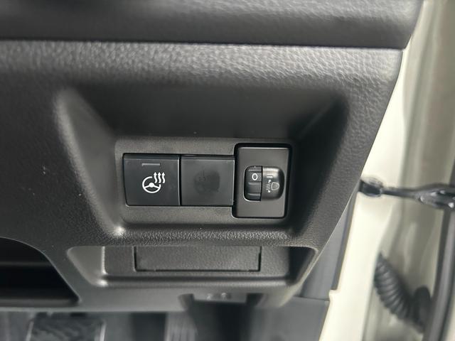 スペーシアギア ハイブリッドXZ 届出済未使用車 全方位ナビ 両側電動スライドドア アイドリングストップ 横滑り防止装置 衝突被害軽減ブレーキ クルーズコントロール シートヒーター アルミホイール ルーフレール オートエアコン(49枚目)