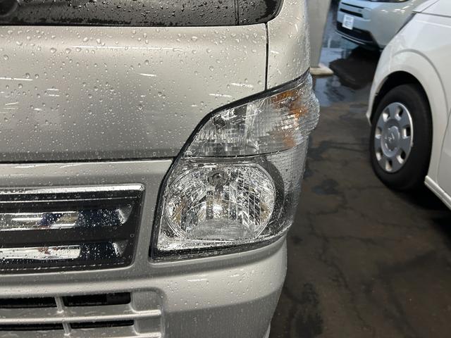 キャリイトラック KCエアコン・パワステ 4WD 届出済未使用車 衝突被害軽減ブレーキ クリアランスソナー アイドリングストップ 横滑り防止装置 キーレスエントリー オートライト エアコン 運転席エアバック 助手席エアバック(5枚目)