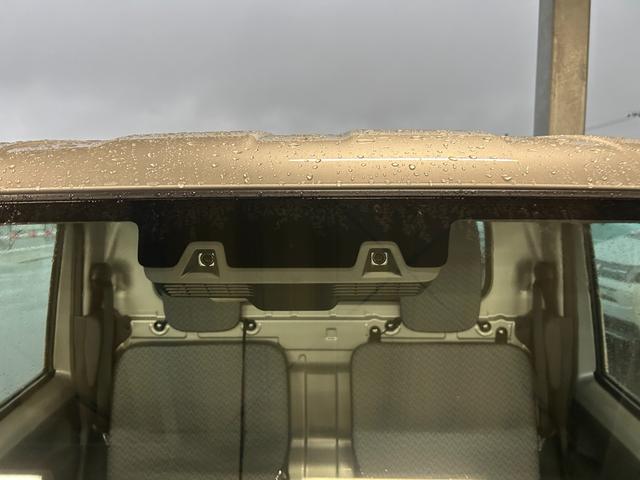 キャリイトラック KCエアコン・パワステ 4WD 届出済未使用車 衝突被害軽減ブレーキ クリアランスソナー アイドリングストップ 横滑り防止装置 キーレスエントリー オートライト エアコン 運転席エアバック 助手席エアバック(6枚目)