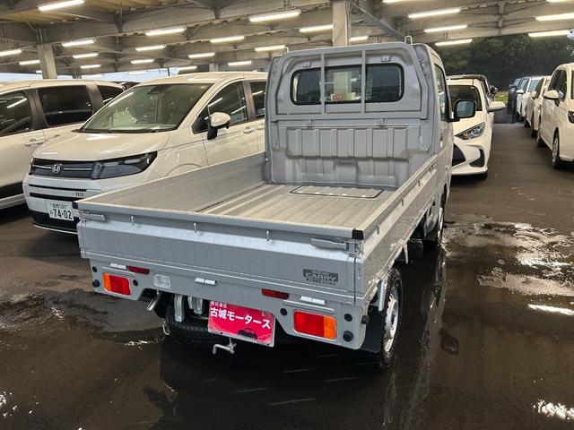 キャリイトラック KCエアコン・パワステ 4WD 届出済未使用車 衝突被害軽減ブレーキ クリアランスソナー アイドリングストップ 横滑り防止装置 キーレスエントリー オートライト エアコン 運転席エアバック 助手席エアバック(7枚目)