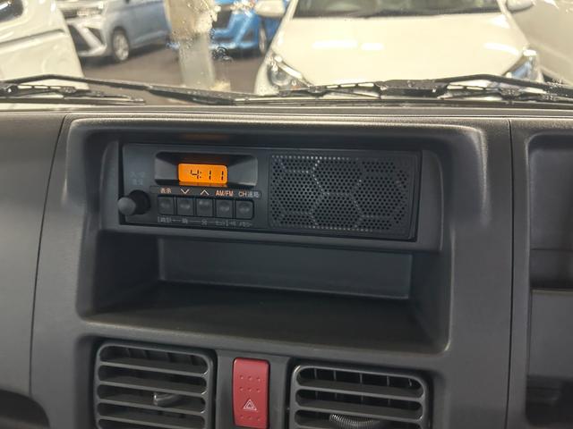 キャリイトラック KCエアコン・パワステ 4WD 届出済未使用車 衝突被害軽減ブレーキ クリアランスソナー アイドリングストップ 横滑り防止装置 キーレスエントリー オートライト エアコン 運転席エアバック 助手席エアバック(27枚目)