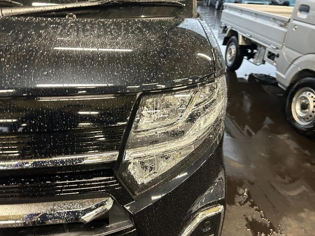 タント カスタムＸ　ナビ付　アルミホイール　盗難防止システム　両側電動スライドドア　プッシュスタート　クリアランスソナー　アイドリングストップ　衝突被害軽減ブレーキ　横滑り防止装置　オートエアコン　オートライト（5枚目）