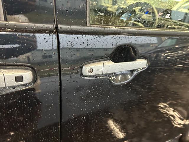 タント カスタムＸ　ナビ付　アルミホイール　盗難防止システム　両側電動スライドドア　プッシュスタート　クリアランスソナー　アイドリングストップ　衝突被害軽減ブレーキ　横滑り防止装置　オートエアコン　オートライト（27枚目）