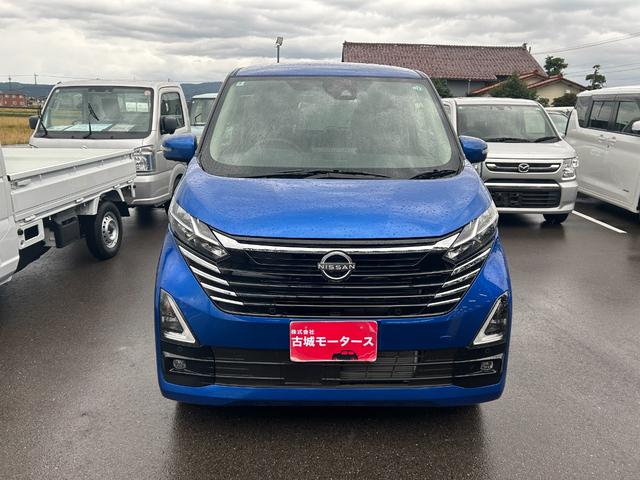 デイズ ハイウェイスター Gターボプロパイロットエディション 4WD アルミホイール 衝突被害軽減ブレーキ オートエアコン シートヒーター プッシュスタート スマートキー アイドリングストップ オートライト 電動格納ミラー(2枚目)