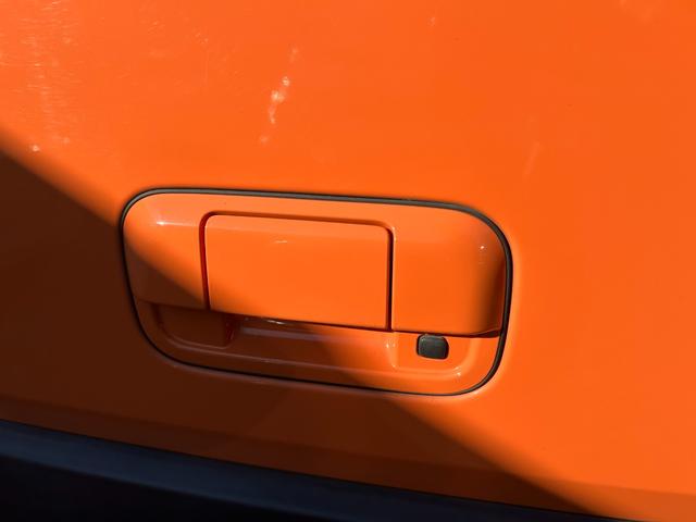 ハスラー Ｘ　ナビ　ＴＶ　盗難防止システム　アルミホイール　シートヒーター　衝突被害軽減ブレーキ　アイドリングストップ　横滑り防止装置　オートエアコン　オートライト　プッシュスタート　スマートキー　電動格納ミラー（13枚目）