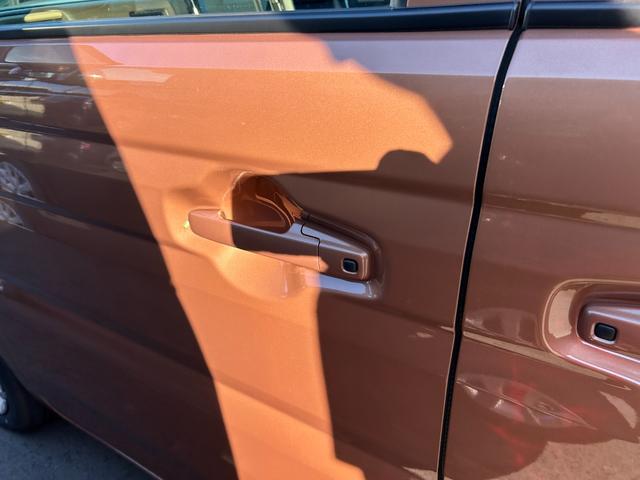 スペーシア ハイブリッドX 届出済未使用車 両側電動スライドドア LEDヘッドランプ シートヒーター 衝突被害軽減ブレーキ アイドリングストップ 横滑り防止装置 プッシュスタート スマートキー オートエアコン オートライト(20枚目)