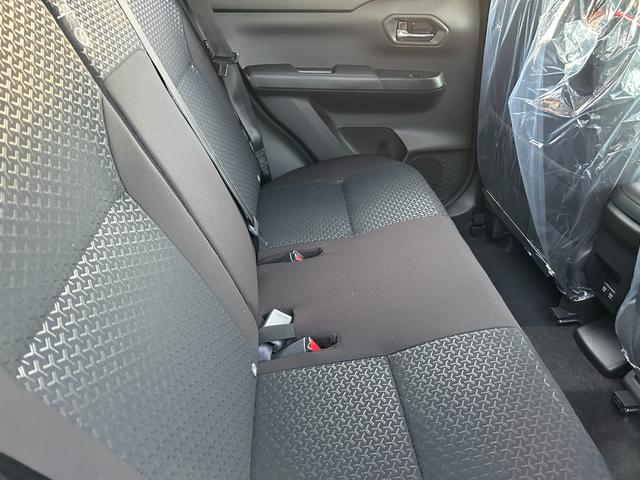 ロッキー X 登録済未使用車 アルミホイール 盗難防止システム 衝突被害軽減ブレーキ アイドリングストップ 横滑り防止装置 クリアランスソナー オートエアコン オートライト プッシュスタート 電動格納ミラー(43枚目)