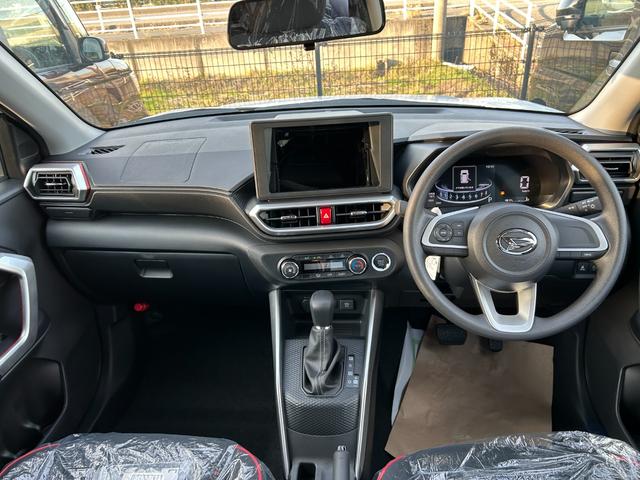 ロッキー X 登録済未使用車 アルミホイール 盗難防止システム 衝突被害軽減ブレーキ アイドリングストップ 横滑り防止装置 クリアランスソナー オートエアコン オートライト プッシュスタート 電動格納ミラー(44枚目)