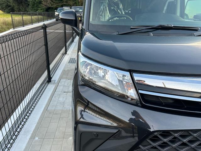 トール Ｘ　登録済未使用車　ディスプレイオーディオ　バックカメラ　エアコン　片側電動スライドドア　プッシュスタート　衝突被害軽減ブレーキ　アイドリングストップ　クリアランスソナー　横滑り防止装置　電動格納ミラー（4枚目）