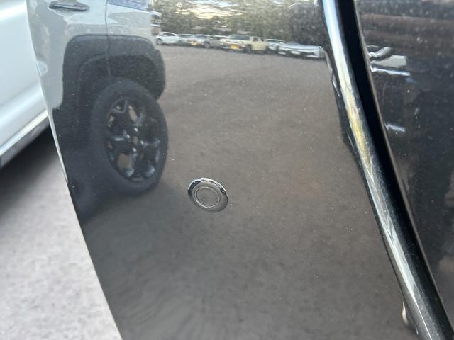 トール Ｘ　登録済未使用車　ディスプレイオーディオ　バックカメラ　エアコン　片側電動スライドドア　プッシュスタート　衝突被害軽減ブレーキ　アイドリングストップ　クリアランスソナー　横滑り防止装置　電動格納ミラー（11枚目）