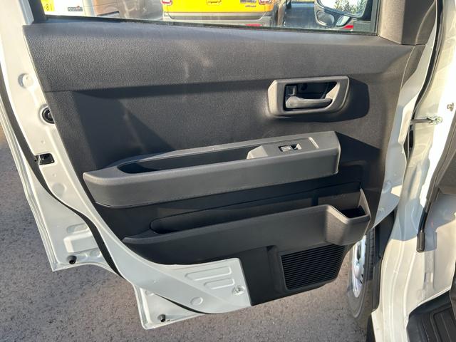 ハイゼットカーゴ DX 4WD 届出済未使用車 アイドリングストップ クリアランスソナー 横滑り防止装置 衝突被害軽減ブレーキエ リアヒーター キーレスエントリー エアコン オートライト ベンチシート(23枚目)