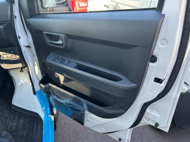 ハイゼットカーゴ DX 4WD 届出済未使用車 アイドリングストップ クリアランスソナー 横滑り防止装置 衝突被害軽減ブレーキエ リアヒーター キーレスエントリー エアコン オートライト ベンチシート(30枚目)
