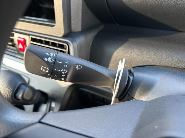 タント L 衝突被害軽減ブレーキ アイドリングストップ クリアランスソナー 横滑り防止装置 盗難防止システム 両側スライドドア オートエアコン オートライト プッシュスタート スマートキー 電動格納ミラー(41枚目)