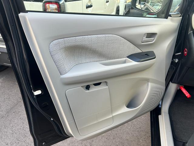 デイズ Ｓ　衝突被害軽減ブレーキ　ＣＤ　エアコン　オートライト　アイドリングストップ　キーレスエントリー　電動格納ミラー　パワーウィンドウ　運転席エアバック　助手席エアバック（23枚目）