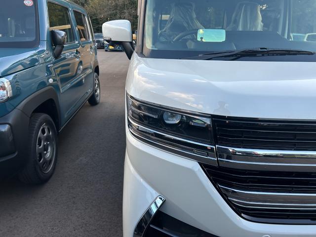 スペーシアカスタム ハイブリッドXS 届出済未使用車 全方位ナビ 両側電動スライドドア アイドリングストップ クルーズコントロール 衝突被害軽減ブレーキ 横滑り防止装置 シートヒーター スマートキー オートエアコン オートライト(4枚目)