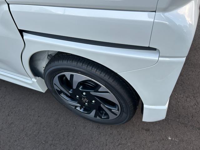 スペーシアカスタム ハイブリッドXS 届出済未使用車 全方位ナビ 両側電動スライドドア アイドリングストップ クルーズコントロール 衝突被害軽減ブレーキ 横滑り防止装置 シートヒーター スマートキー オートエアコン オートライト(19枚目)