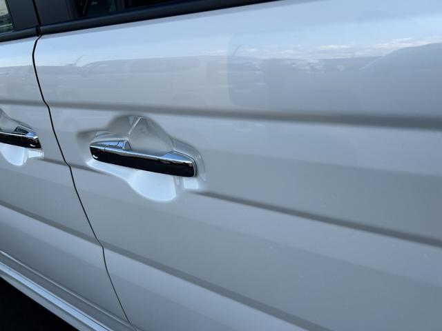 スペーシアカスタム ハイブリッドXS 届出済未使用車 全方位ナビ 両側電動スライドドア アイドリングストップ クルーズコントロール 衝突被害軽減ブレーキ 横滑り防止装置 シートヒーター スマートキー オートエアコン オートライト(20枚目)