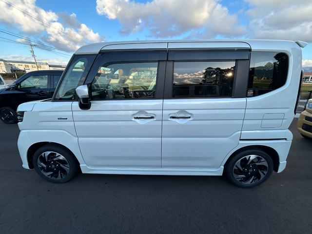 スペーシアカスタム ハイブリッドXS 届出済未使用車 全方位ナビ 両側電動スライドドア アイドリングストップ クルーズコントロール 衝突被害軽減ブレーキ 横滑り防止装置 シートヒーター スマートキー オートエアコン オートライト(26枚目)