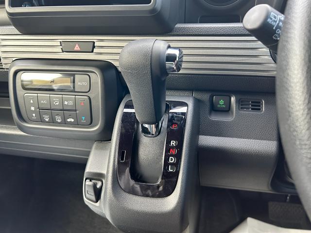 Ｎ－ＶＡＮ ファン　届出済未使用車　両側スライドドア　バックカメラ　クルーズコントロール　衝突被害軽減ブレーキ　レーンアシスト　クリアランスソナー　横滑り防止装置　オートエアコン　プッシュスタート　スマートキー（32枚目）