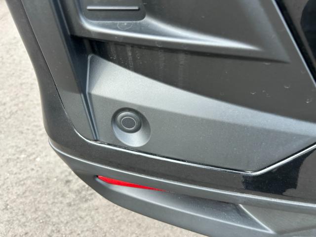 ライズ Ｘ　ディスプレイオーディオ　バックカメラ　盗難防止システム　アイドリングストップ　衝突被害軽減ブレーキ　クリアランスソナー　横滑り防止装置　プッシュスタート　スマートキー　エアコン　オートライト（13枚目）