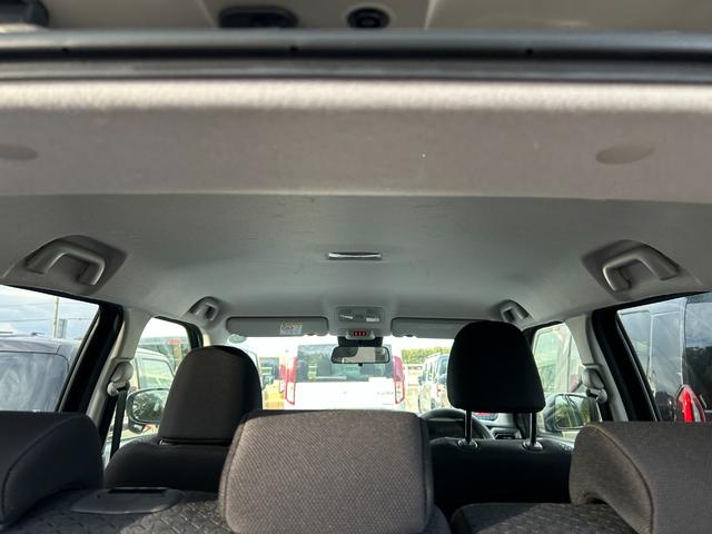 ライズ Ｘ　ディスプレイオーディオ　バックカメラ　盗難防止システム　アイドリングストップ　衝突被害軽減ブレーキ　クリアランスソナー　横滑り防止装置　プッシュスタート　スマートキー　エアコン　オートライト（16枚目）