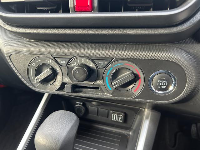 ライズ Ｘ　ディスプレイオーディオ　バックカメラ　盗難防止システム　アイドリングストップ　衝突被害軽減ブレーキ　クリアランスソナー　横滑り防止装置　プッシュスタート　スマートキー　エアコン　オートライト（34枚目）