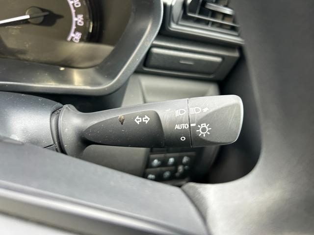 ライズ Ｘ　ディスプレイオーディオ　バックカメラ　盗難防止システム　アイドリングストップ　衝突被害軽減ブレーキ　クリアランスソナー　横滑り防止装置　プッシュスタート　スマートキー　エアコン　オートライト（39枚目）